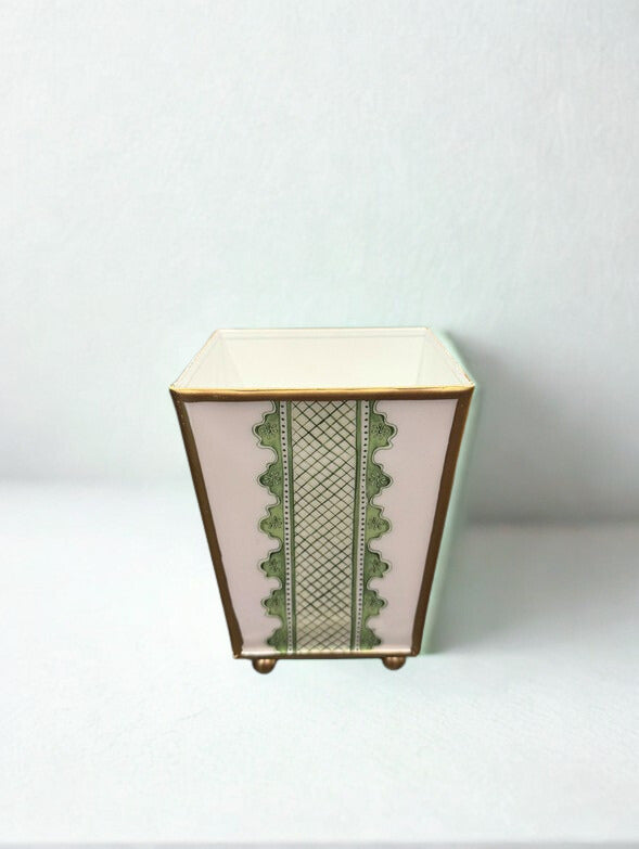 Green Lattice Cachepot