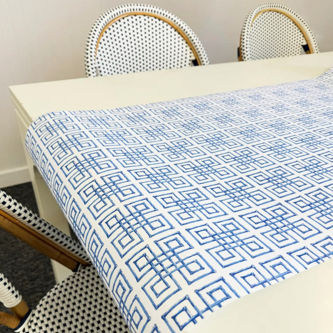 Paper Table Runner Bamboo Fret